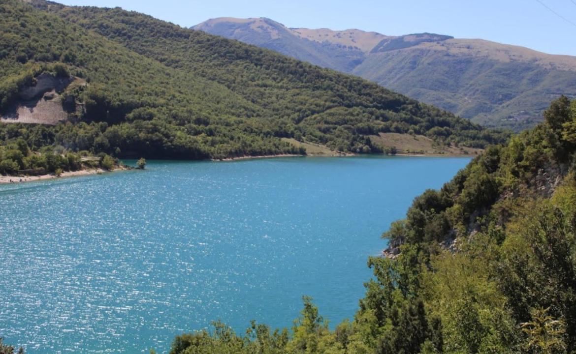 Locanda Della Pieve Pievebovigliana Екстериор снимка