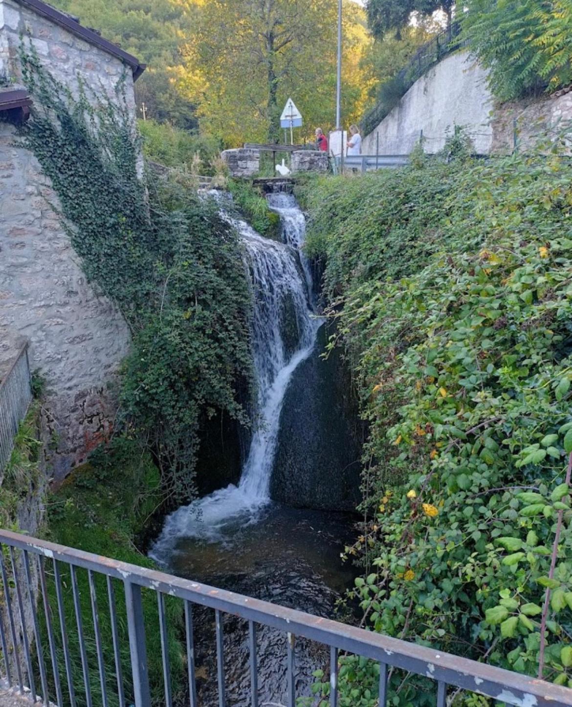 Locanda Della Pieve Pievebovigliana Екстериор снимка